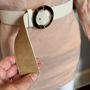 Talbots belt. Large with tortoise shell style buckle.